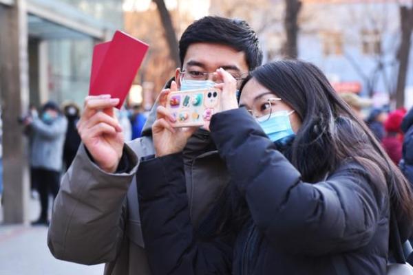 办结婚证要不要选黄道吉日 其实领证的意义更加重大