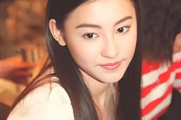 大陆女星：张柏芝是什么星座