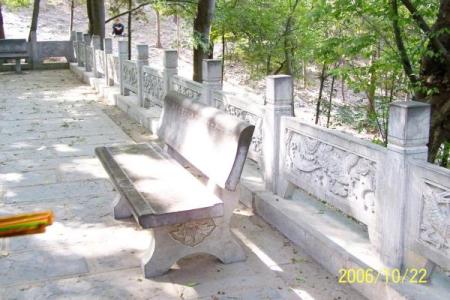 墓地栏杆风水