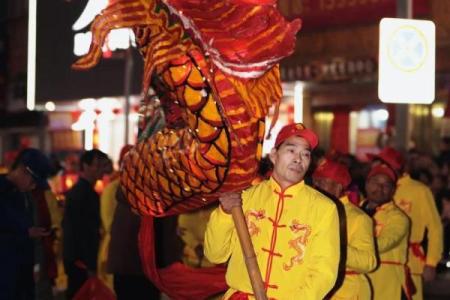 传统民俗闹元宵 传统民俗闹元宵吃什么