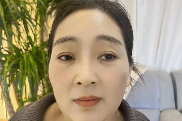 女人八字眉面相好不好 八字眉的女人命运如何