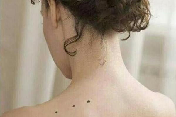 风水左肩膀有痣的女人命运好不好