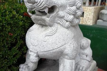 商业风水引财气，石狮子的讲究