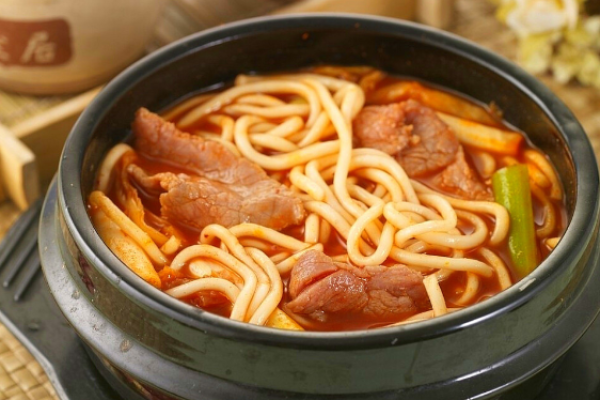灵签占卜：4碗面，选哪一碗作为午饭，测你以后会拥有怎样的婚姻