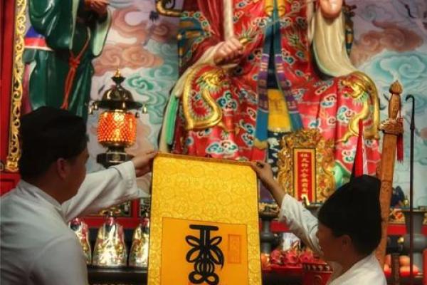 月老第十四签解签姻缘 月老神仙第十四签？