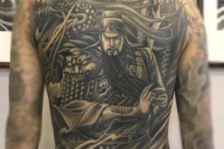 什么星座适合纹关公纹身